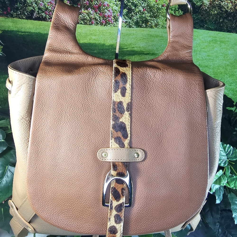 Designed in New York by Sharif Genuine Pebbled Leather Beige & Tan Shoul…